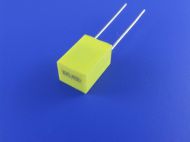 Kondensator poliestrowy MKT, 1uF/100V, raster 5mm - mkt_1uf_100v.jpg